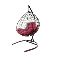 Подвесное кресло XL с ротангом коричневое, бордовая подушка