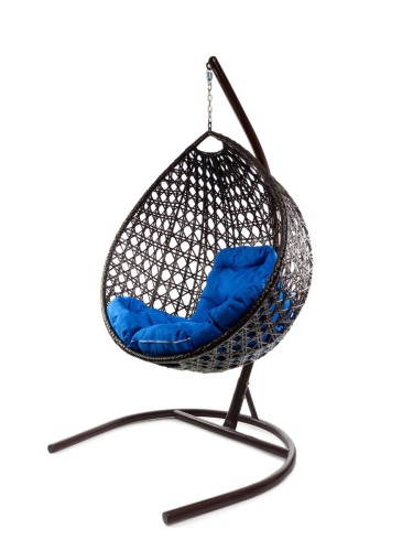 Подвесное кресло КАПЛЯ ЛЮКС с ротангом коричневое, синяя подушка - купить в интернет-магазине Diopt.ru